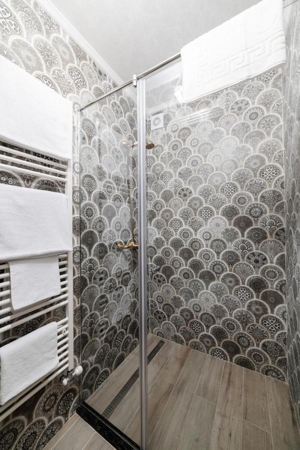 Vip Apartment On Duhnovicha Street .Free Parking. 우주고로트 외부 사진